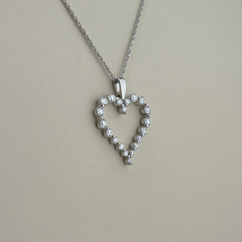 0.75 ctw Heart Necklace