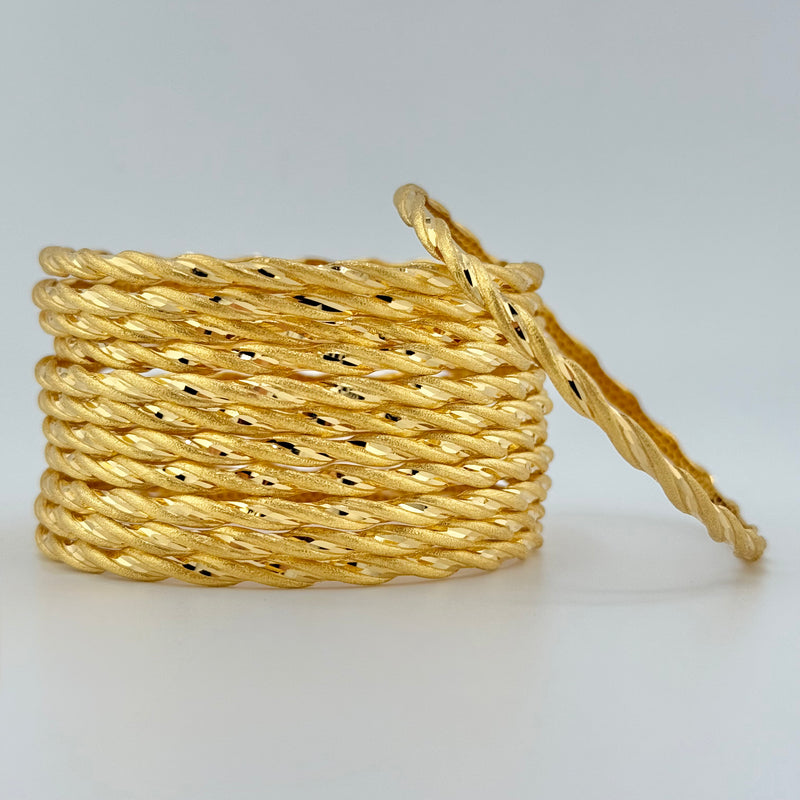 Medium Set of 12