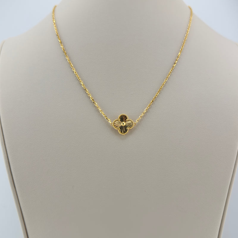 Single Clover Necklace