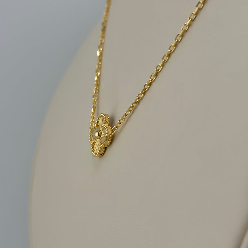 Single Clover Necklace