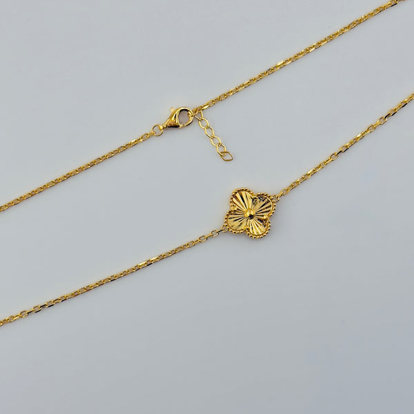 Single Clover Necklace